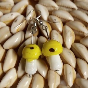 beautiful Alaska artisan hand made blown glass mushroom earrings